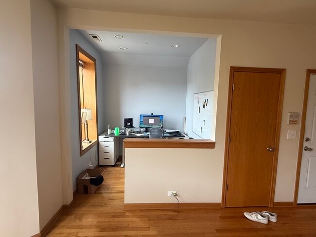 Photo - 2418 N Western Ave Unit 3F