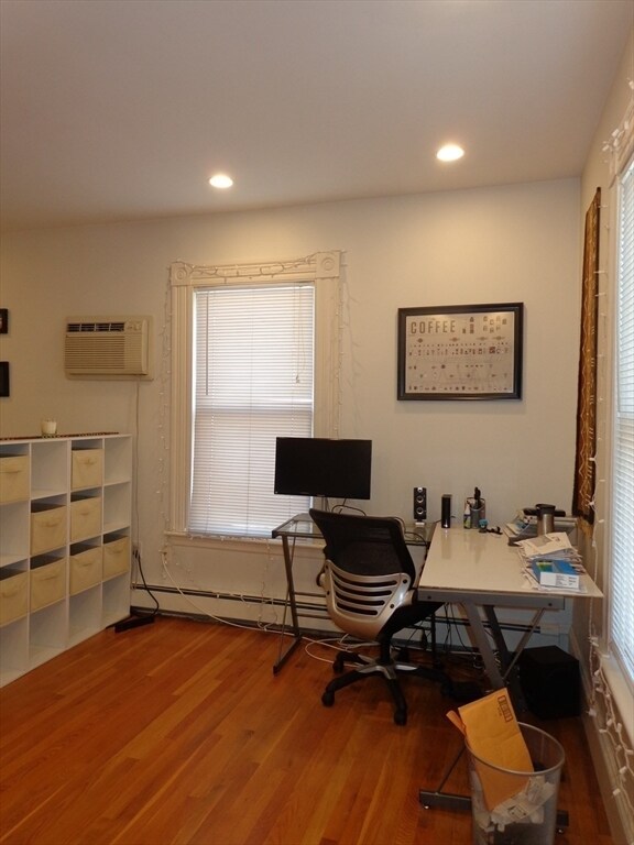 Photo - 17 Centre St Unit 2R