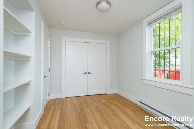 Photo - 31 South St Unit B2