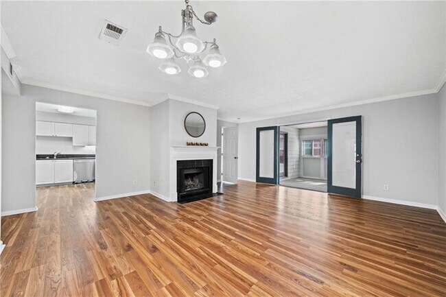 Photo - 717 Beaufort Cir