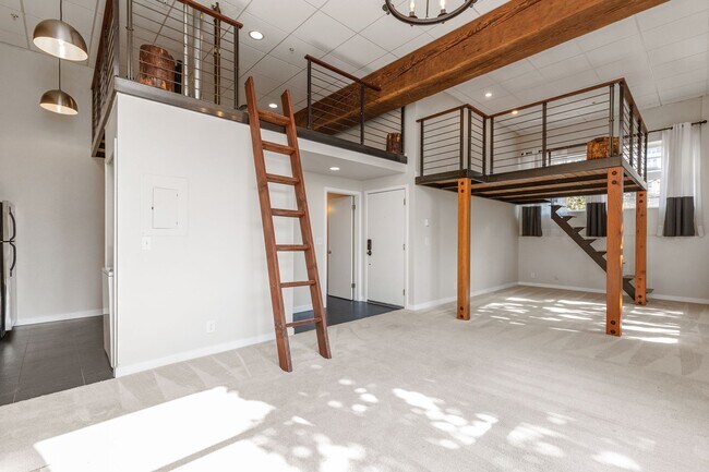 Photo - Capitol Hill Condo with 12-Foot Ceilings Unit 201