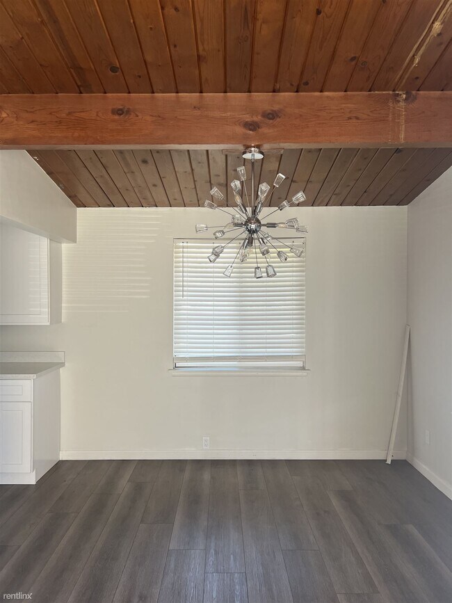 Photo - 2 br, 1 bath 4plex - 622 Pine Avenue 624