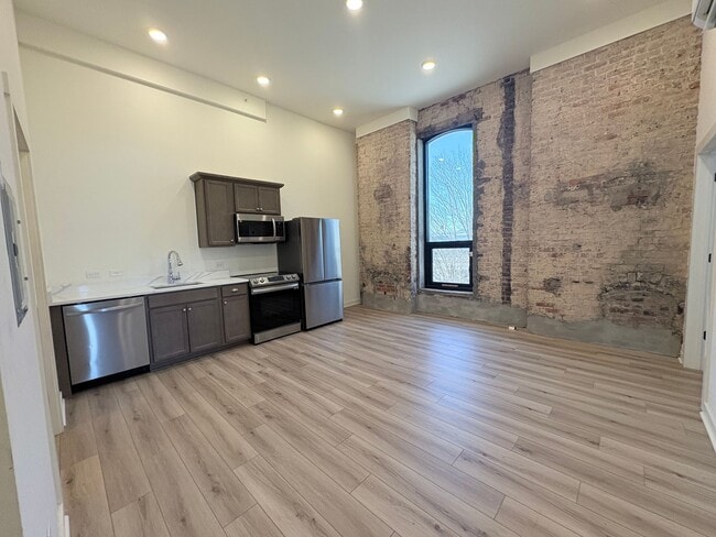 Photo - The Grandview Hotel