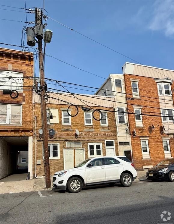 Building Photo - 300 Harrison Ave Rental