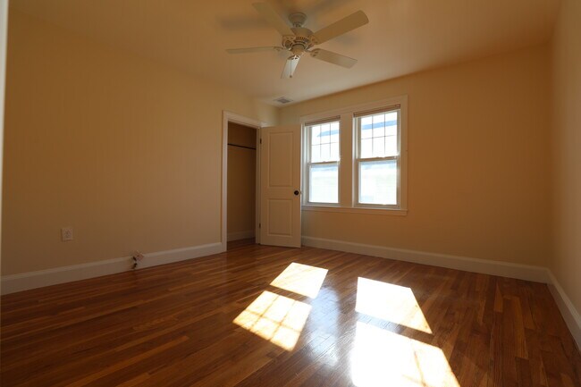 Photo - 38 Waverley Ave Unidad 1