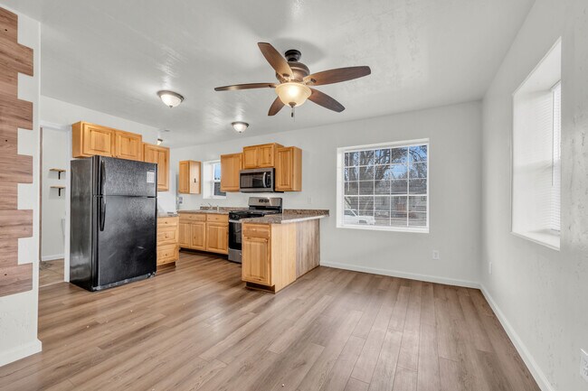 Photo - 202 S Middleton Rd