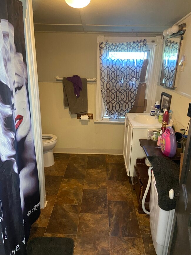 Photo - 112 Webster Ave Unidad 112 Webster Avenue 2nd fl