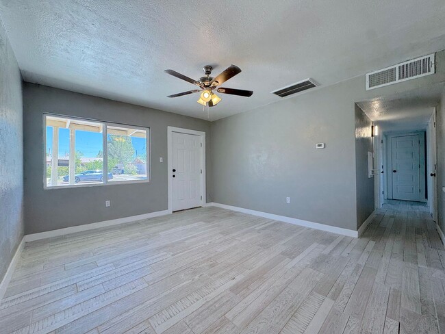 Photo - Northeast El Paso 3 Bed Refrig A/C All Tile Flooring!