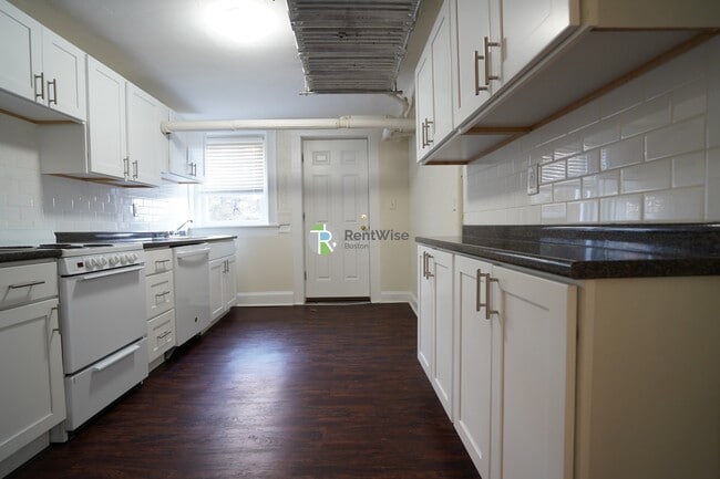 Photo - 7 Mt Hood Rd Unit B