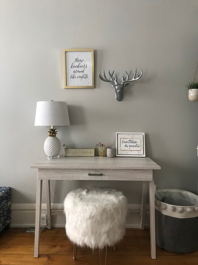 Building Photo - 909 Mohawk St Unit 909.5