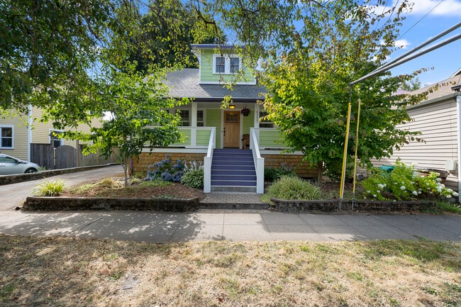 Building Photo - 4343 SE 37th Ave Rental