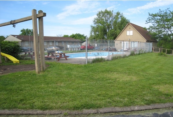 Dry Ridge Manor - The Highlands