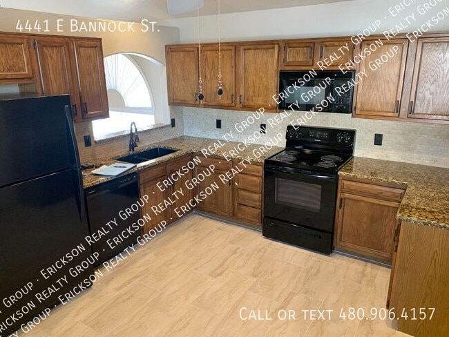 Photo - 4441 E Bannock St