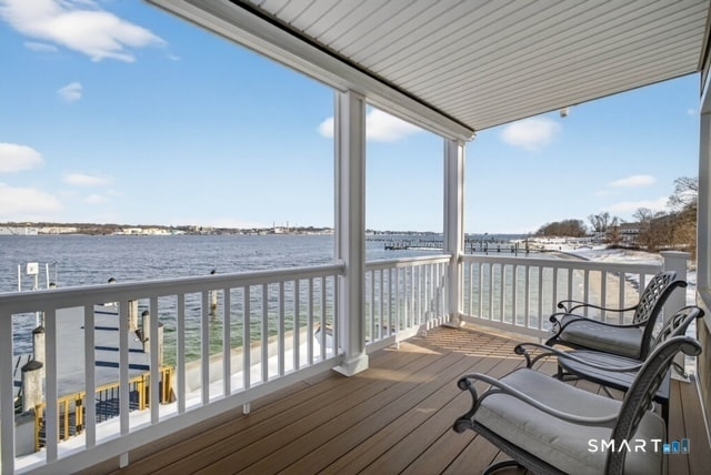 Photo - 352 Pequot Ave