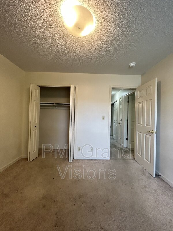 Photo - 1306 Arthur Ave Unit 12