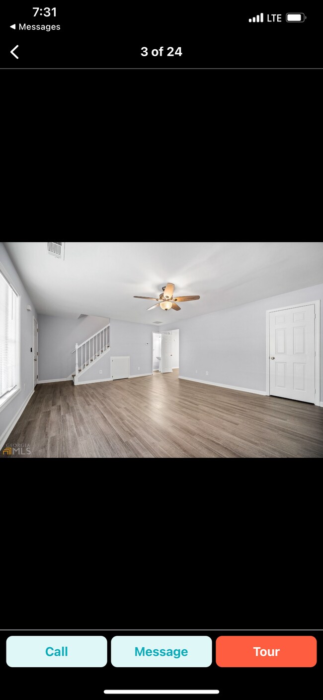 Photo - 558 Manning Rd SW