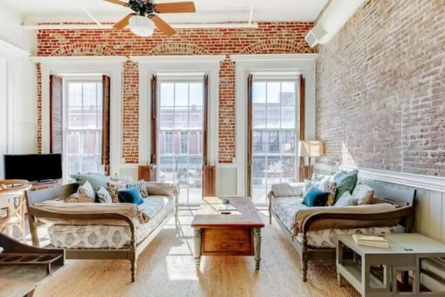 Photo - 2010 The Strand Unit 202