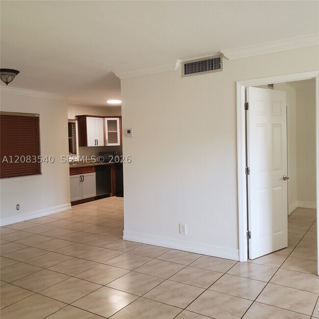 Photo - 1300 Moffett St Unit 110