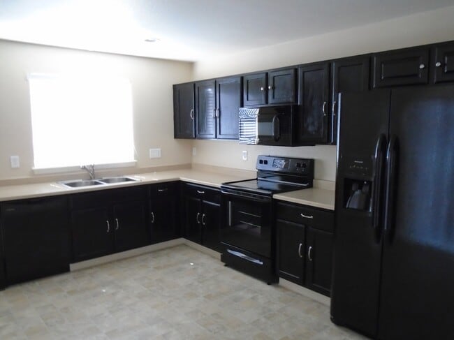 Photo - 1020 Quail Cir