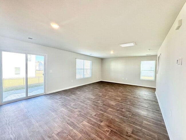 Photo - APRIL SPECIAL!!! $1,000 SECURITY DEPOSIT WITH ACCEPTABLE CREDIT!! Welcome to this beautiful 4 bed...