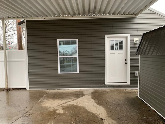 Photo - 202 19th street B