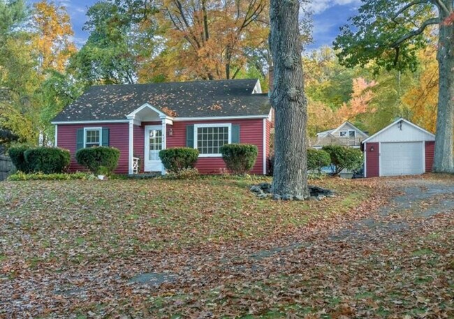 Photo - 474 N Bedford Rd House