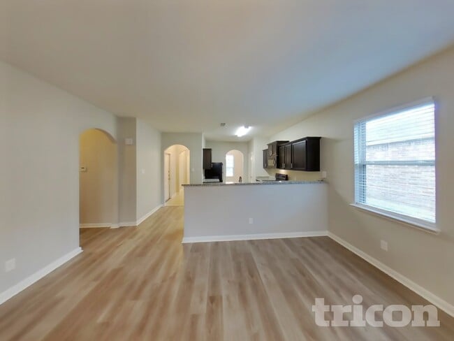 Photo - 211 Kennedy Dr