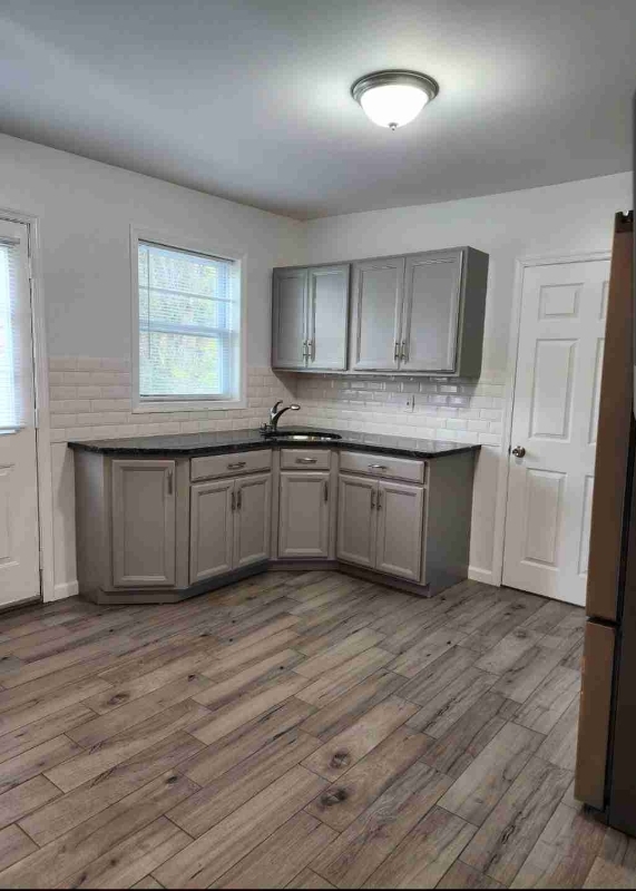 Photo - 1832 Price St Apartment