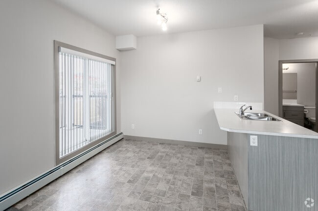 2 chambres, 2 salles de bain - 888 pi² - Salle à manger - 2020 Apartments