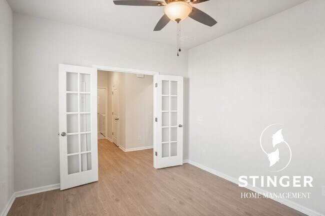 Photo - 70 Keowee Ln