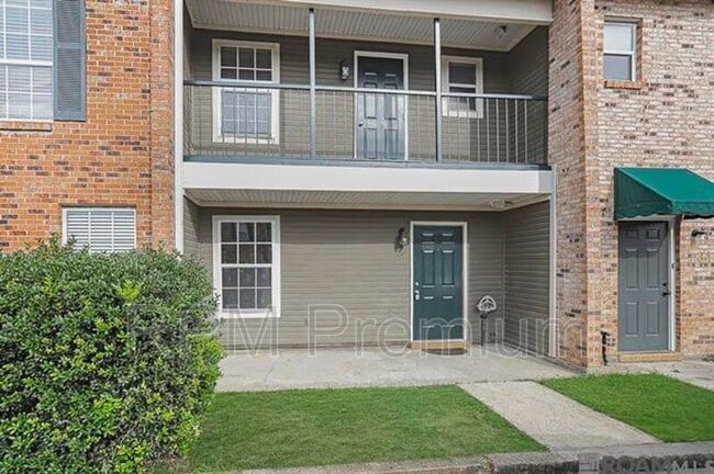 4625 Parkoaks Dr Unit #33