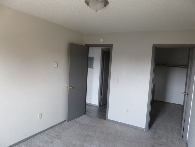 1360 32nd St South