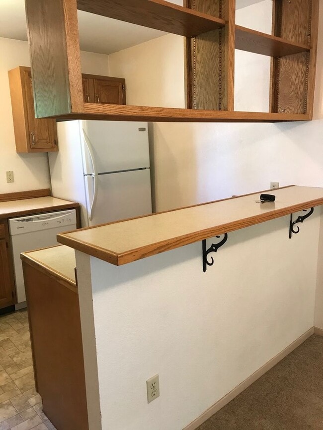 Photo - Charming 2-Bedroom Condo Near MSU – Pet Friendly- NEW LOW PRICE