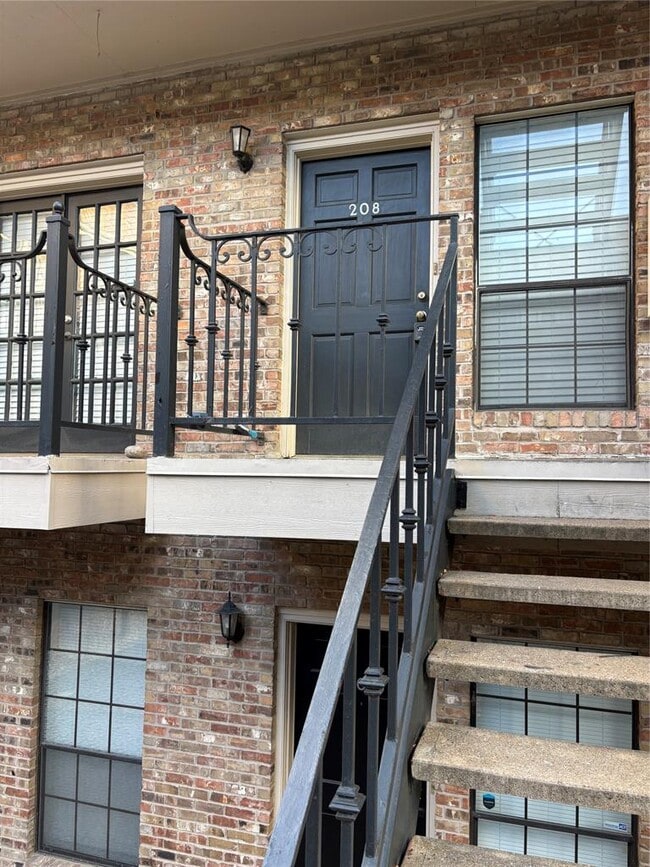 Building Photo - 2801 Rio Grande St Unit 208