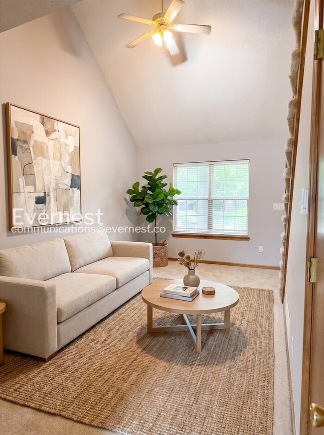 Photo - 1041 Dean Dr