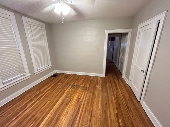 living room - 100 W 2nd Ave Unit 4