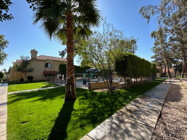 Photo - ELLIOT PLACE CONDOMINIUMS UPDATED/REMODELE... Unidad 1038