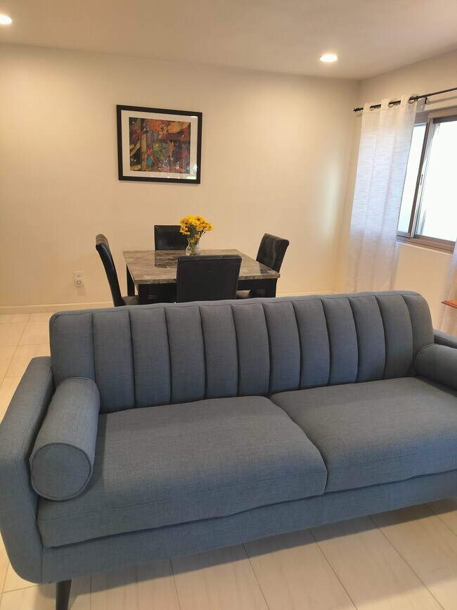 Photo - 4082 Valeta St Unidad 357