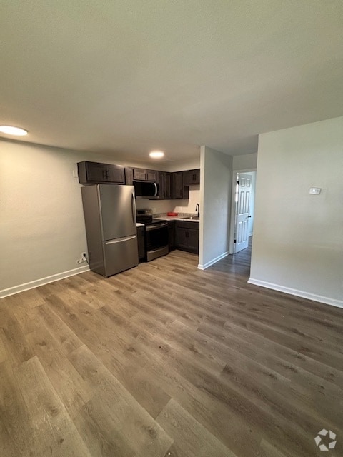 Building Photo - 1908 Rhodes St Unit 1 Rental
