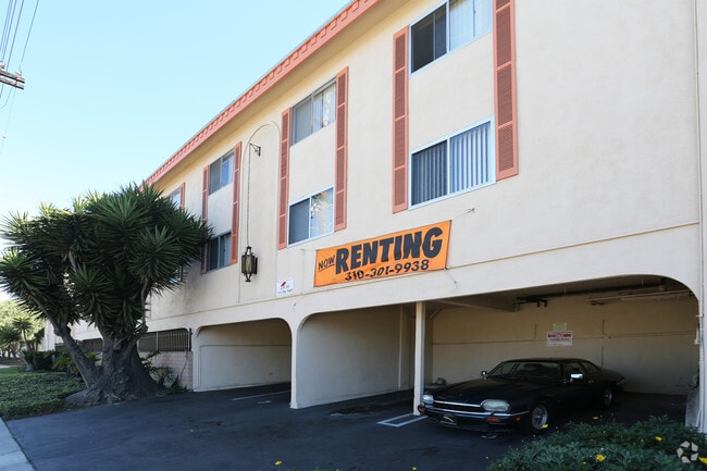 Photo - 12450 Culver Blvd