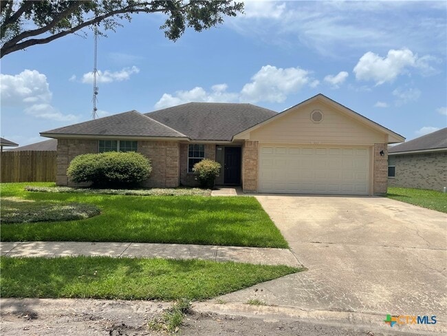Photo - 111 Jocelyn Cir