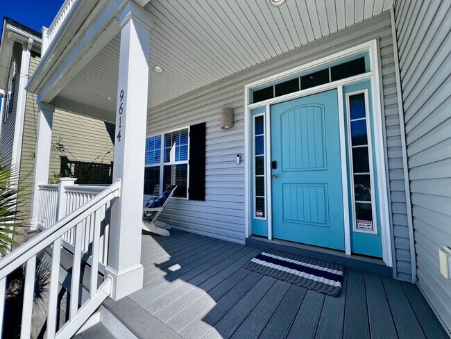 Photo - Luxury Beachside Home – Steps from the Bay!