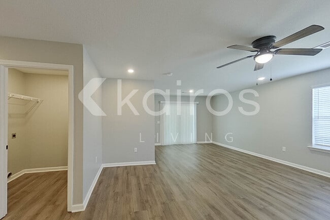 156 Cottage Grove Rd