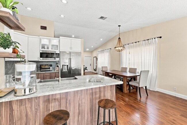 Photo - 4344 NW 1st St
