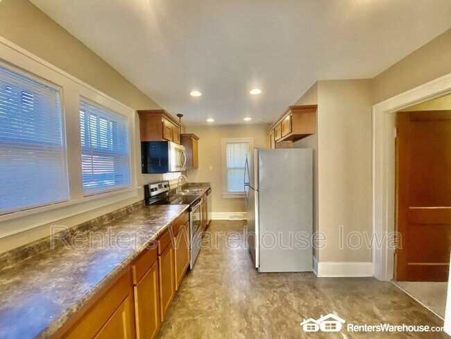 Photo - 2415 44th St Casa