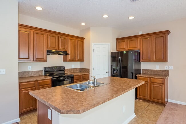 Photo - 6177 Casterbridge Rd