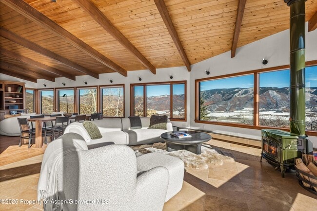 Photo - 2227 Juniper Hill Rd