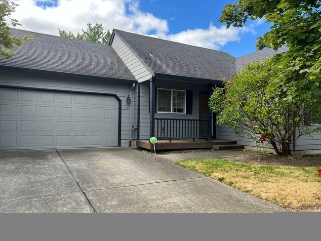 Building Photo - 230 E Harrison St