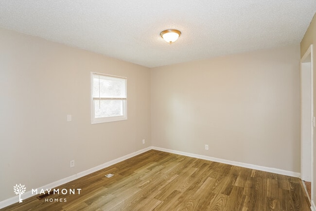 Photo - 3935 Crouch Dr