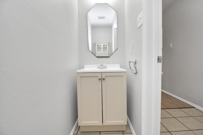 Photo - 3919 Rolling Springs Ln